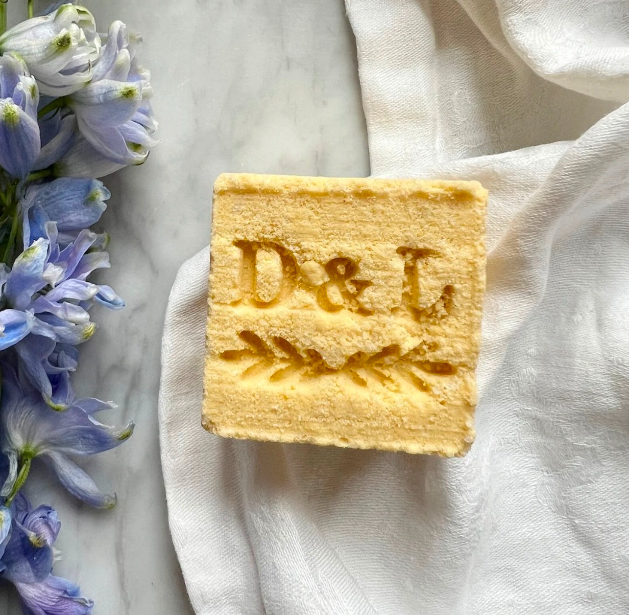 Mimosa Blossom & Nectarine Sparkling Bath Cubes