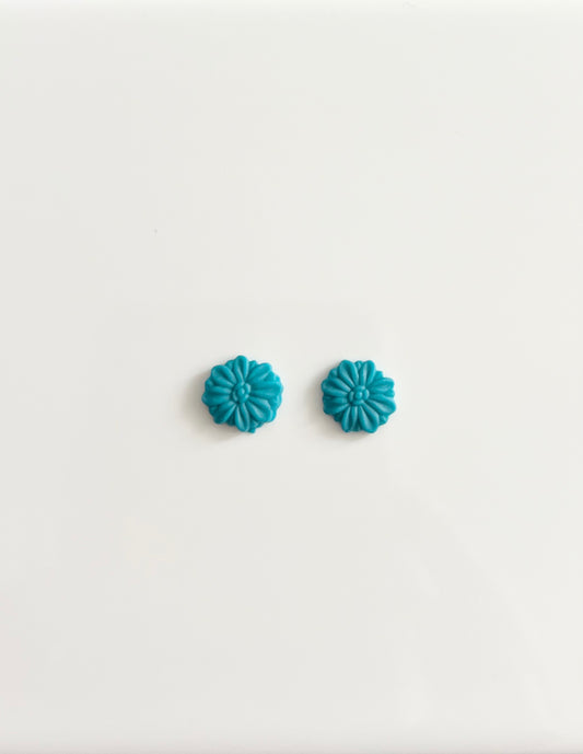 Cremon Flower Clay Studs