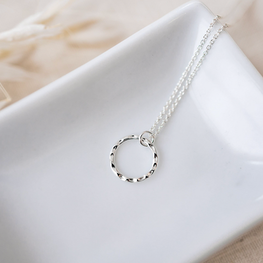 Simple Circle Necklace