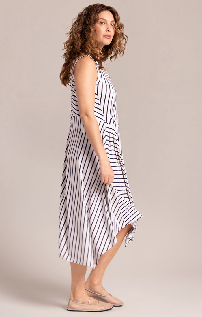 Sleeveless Slant Pocket Dress